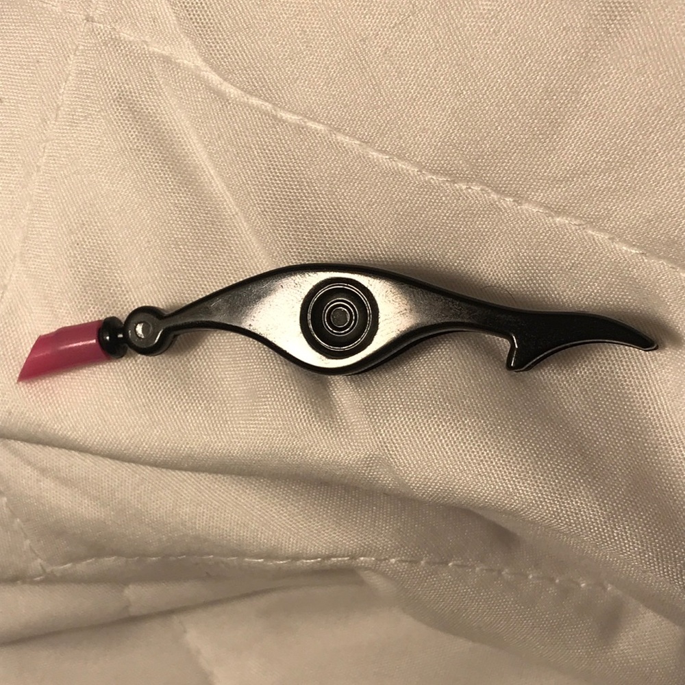 Eyelash applicator tool